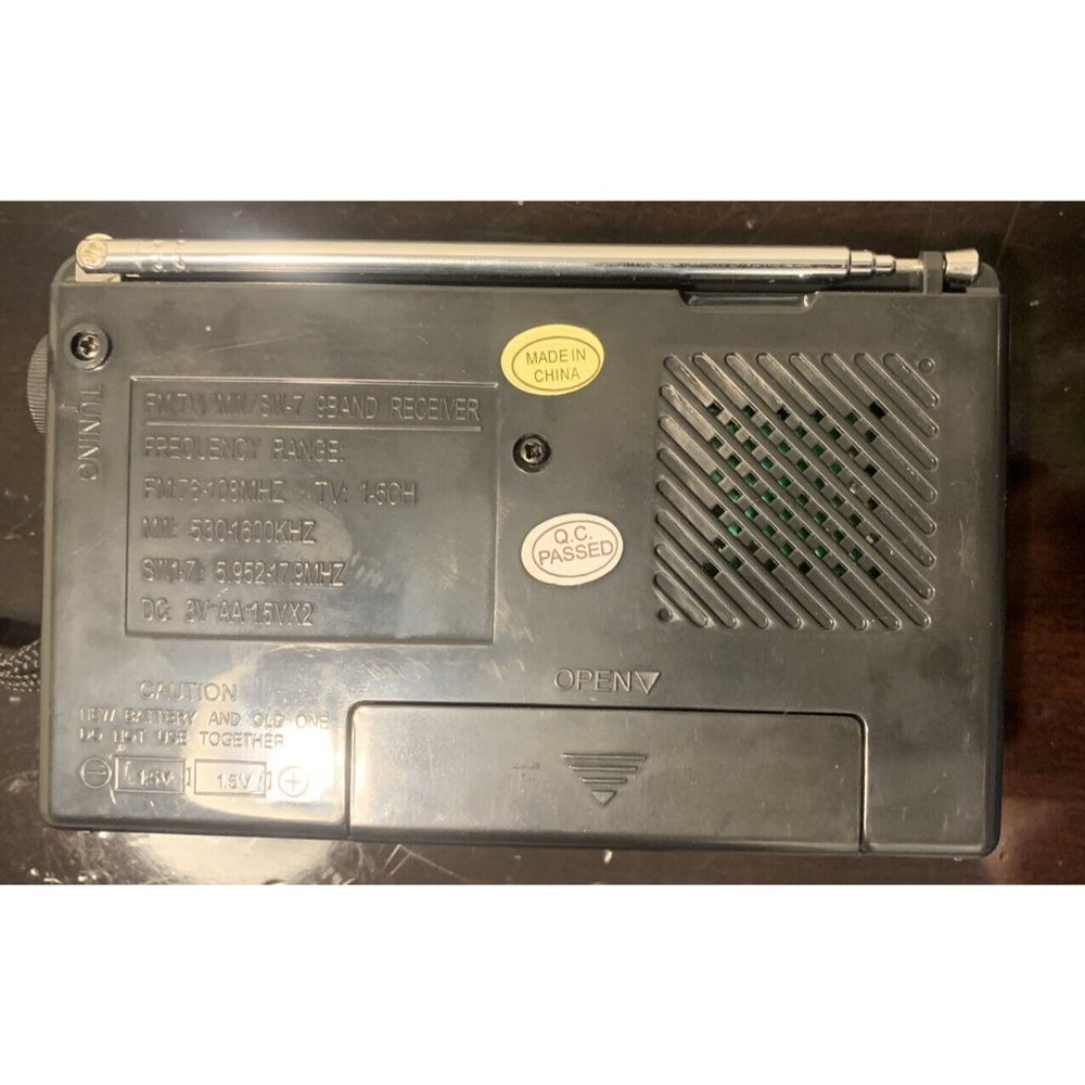 9 Band Receiver FM/AM/SW World Receiver. Tested & Working - Picture 9 of 12